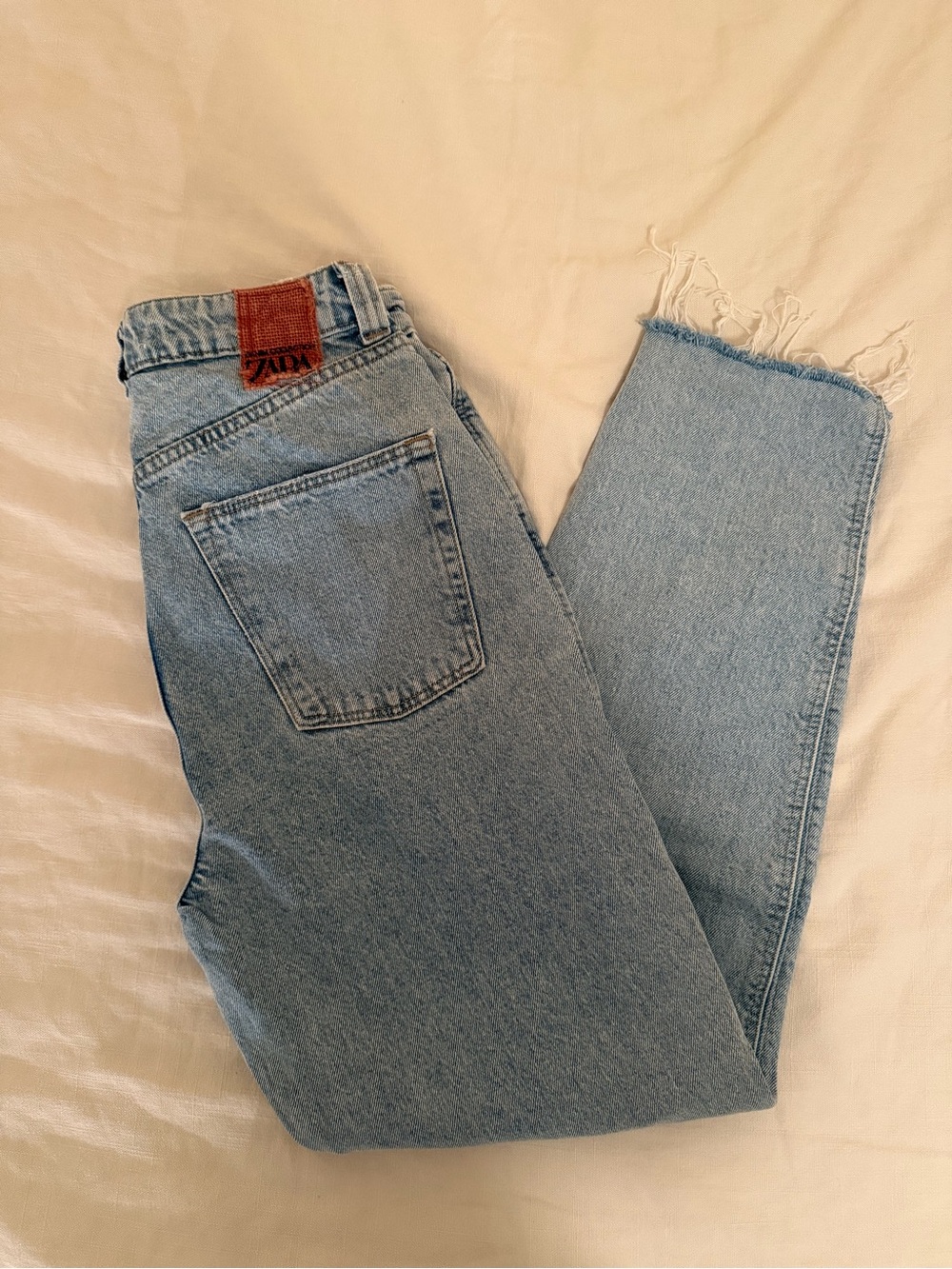 Zara High-Rise Jeans - Size US 4